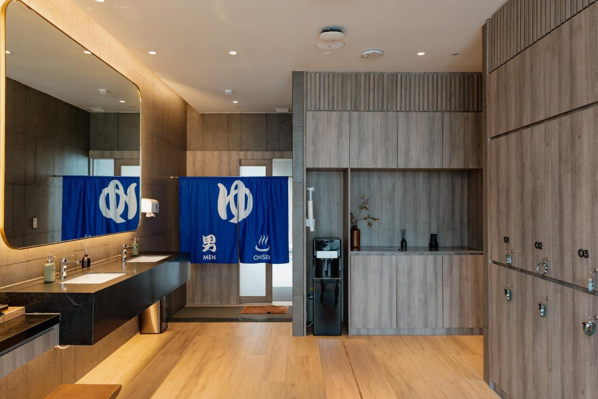Staybridge Suites Bangkok Sukhumvit By Ihg Екстериор снимка