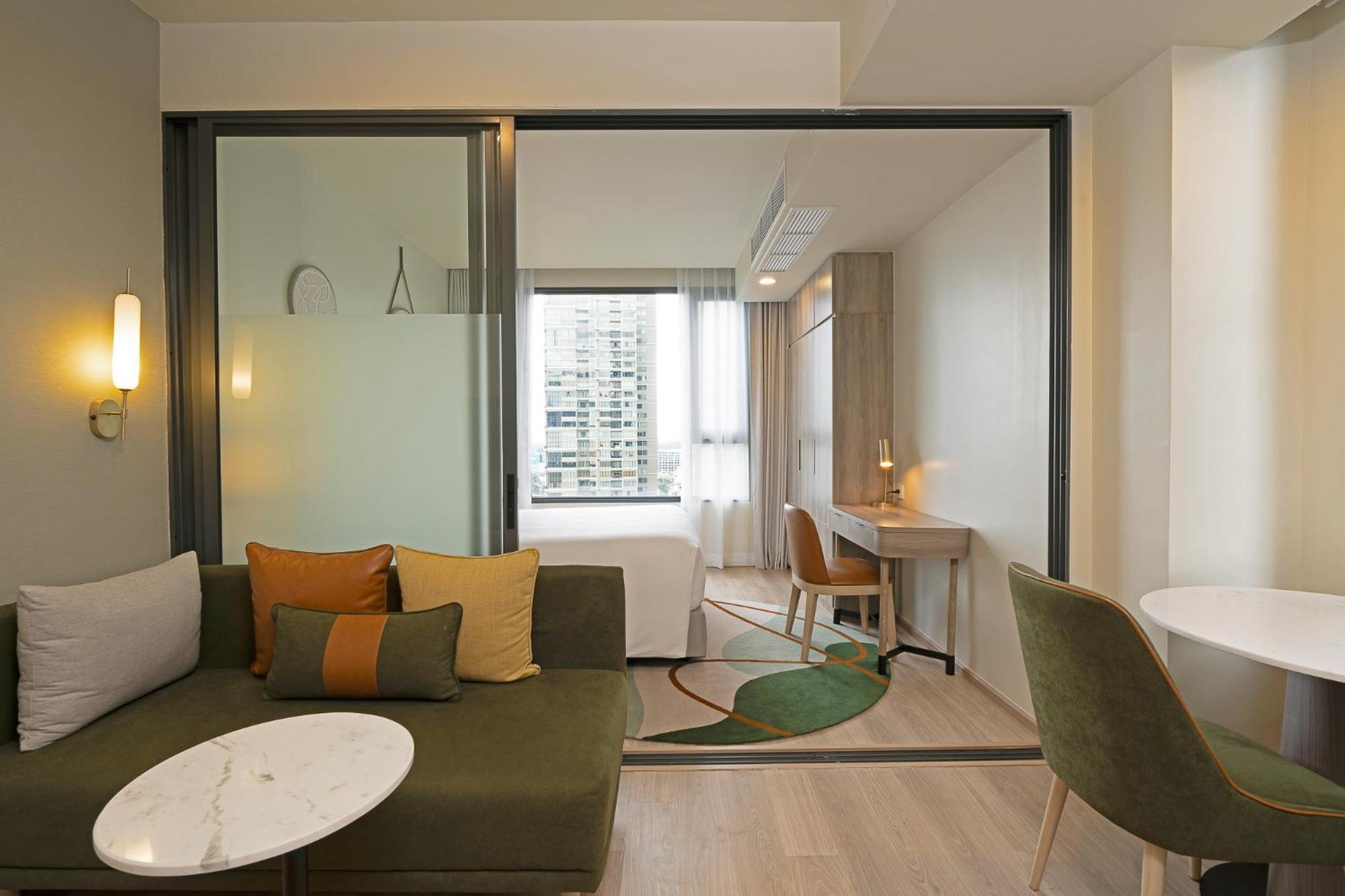 Staybridge Suites Bangkok Sukhumvit By Ihg Екстериор снимка